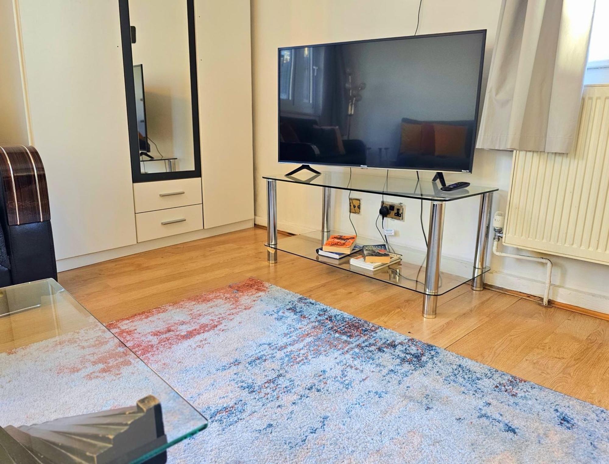 Bright & Spacious Home In Building With Lift, Right Next To Bayswater Station - Walk To Kensington Palace, Hyde Park, Little Venice & Notting Hill Londra Dış mekan fotoğraf